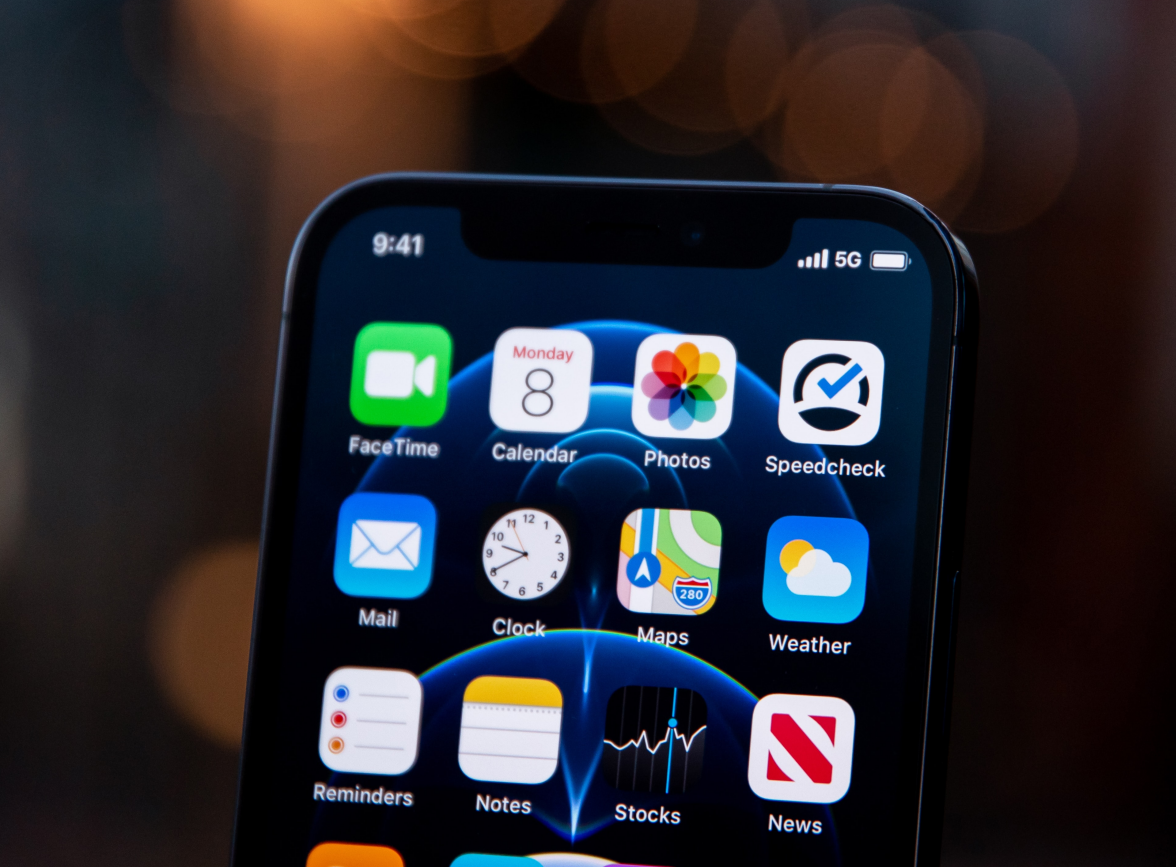 利通苹果手机维修分享为什么 iPhone 12 在冬季会自动关机 