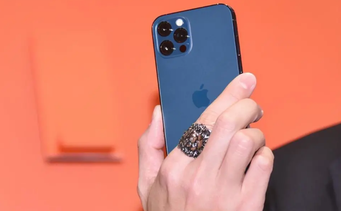 利通苹果手机维修分享iPhone12系列重启方法教程 